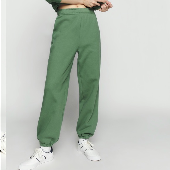 Reformation boyfriend sweatshirt and sweatpants - Picture 3 of 5